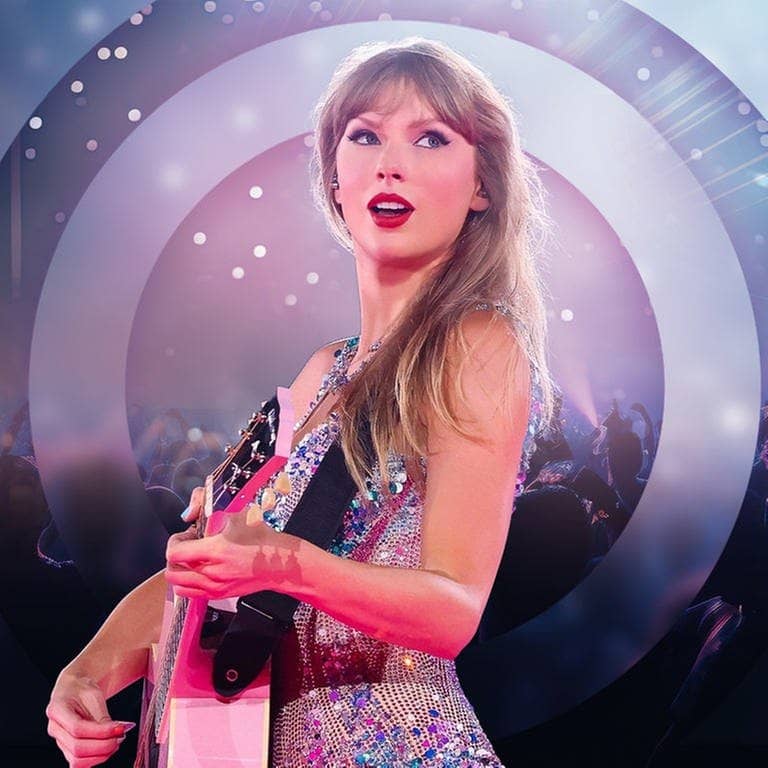 Die Sängerin Taylor Swift auf ihrer „Eras“-Tour (Foto: Adobe Stock, Disney)