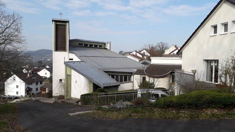 Diese Kirche in Lispenhausen steht zum Verkauf