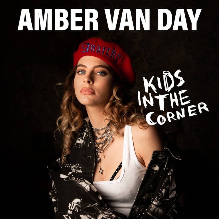 Amber Van Day Cover „Kids In The Corner“
