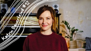 Moderatorin Katrin Bauerfeind im Podcast „Die Rea Garvey Show – The songs you picked for me” (Foto: SWR3) Moderatorin Katrin Bauerfeind im Podcast „Die Rea Garvey Show – The songs you picked for me”