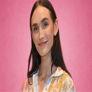 Portrait von Model Anna Adamyan