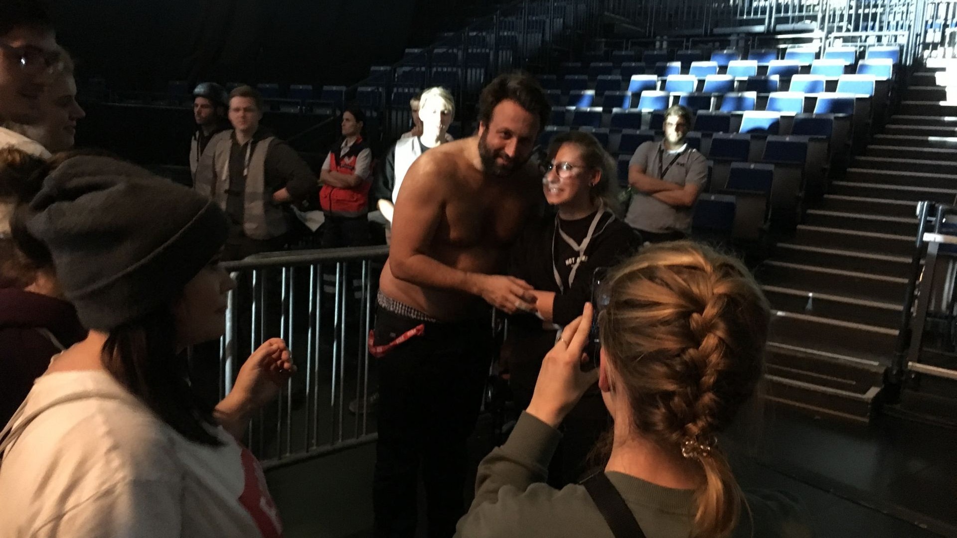 Foto: SWR3 Paul Ripke wird fotografiert (Foto: SWR3)