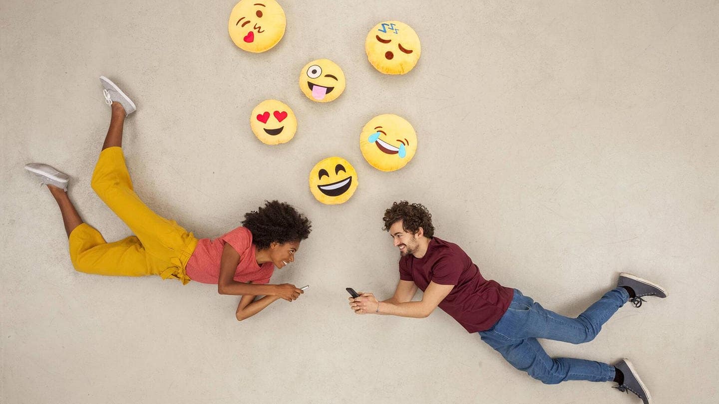 Emojis in den Sozialen Medien: Welchen Einfluss hat das auf die Sprache? (Foto: imago/Westend61)