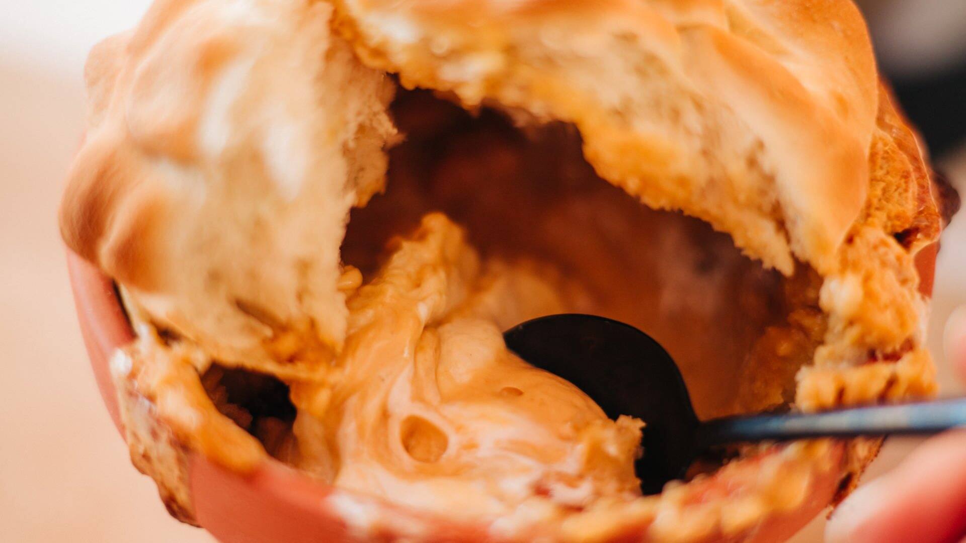 Dessert: Marshmallow-Erdnuss-Cheesecake im Topf gegrillt (Foto: SWR3, SWR3 / DNA Collective Niko Neithardt)