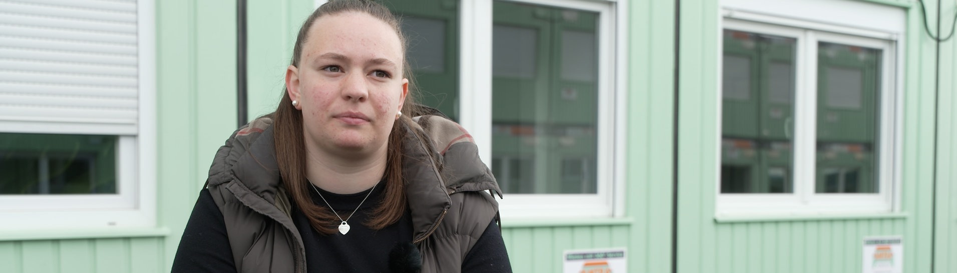 Anna Stodden (16) aus Rech, Schülerin im Are-Gymnasium bekam gesagt: „Ihr müsst ihr sofort raus, ihr habt genau zwei Minuten, alles ist verloren“ (Foto: SWR3)