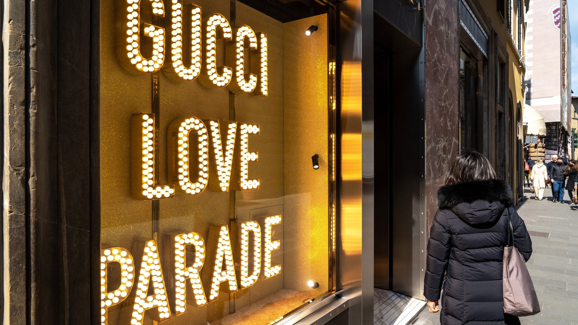 Foto: picture-alliance / Reportdienste, picture alliance / Daniel Kalker | Daniel Kalker Gucci Boutique in der Altstadt von Florenz. Aufnahmedatum 07. März 2022. (Foto: picture-alliance / Reportdienste, picture alliance / Daniel Kalker | Daniel Kalker)