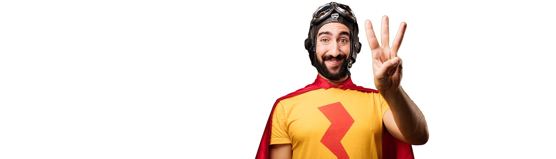 Verrückter Superheld hält drei Finger hoch (Foto: Adobe Stock/kues1)