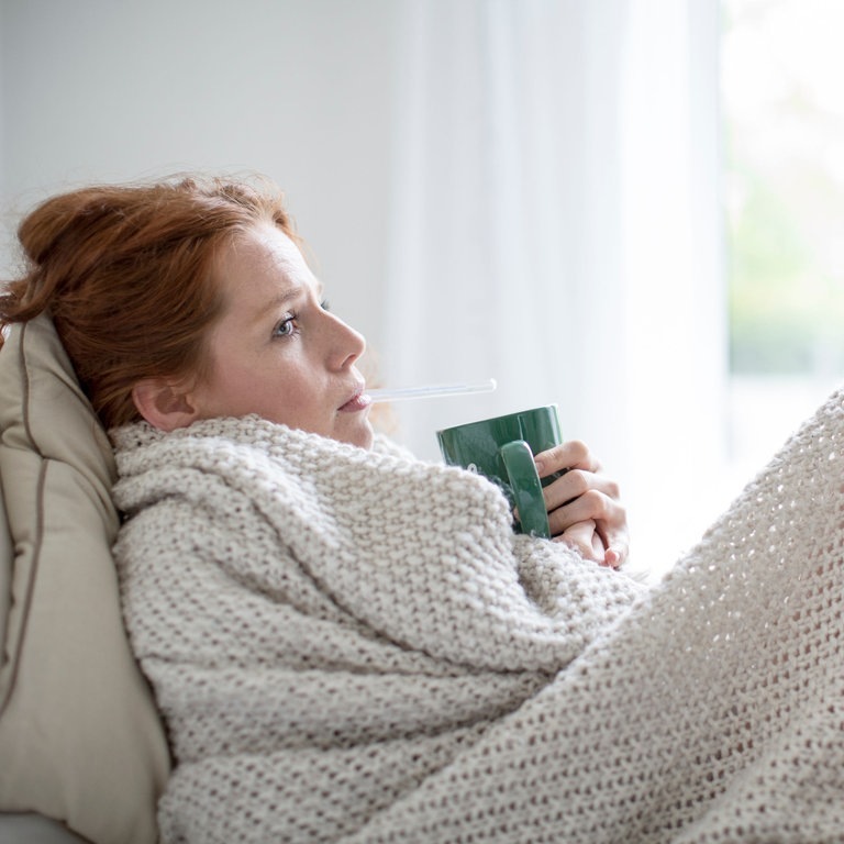 Kranke Frau (Foto: Adobe Stock, drubig-photo)