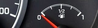 Ein leerer Tank von einem Auto.