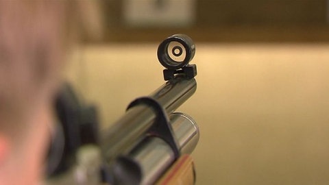 Foto: SWR, Landesschau Blick aus der Perspektive eines Luftgewehr-Schützen (Foto: SWR, Landesschau)
