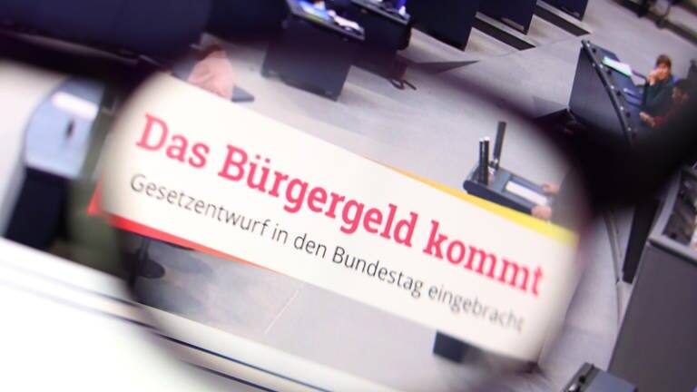 „Das Bürgergeld kommt“ ist auf einem Screenshot zu lesen (Foto: dpa Bildfunk, picture alliance/dpa | Karl-Josef Hildenbrand)