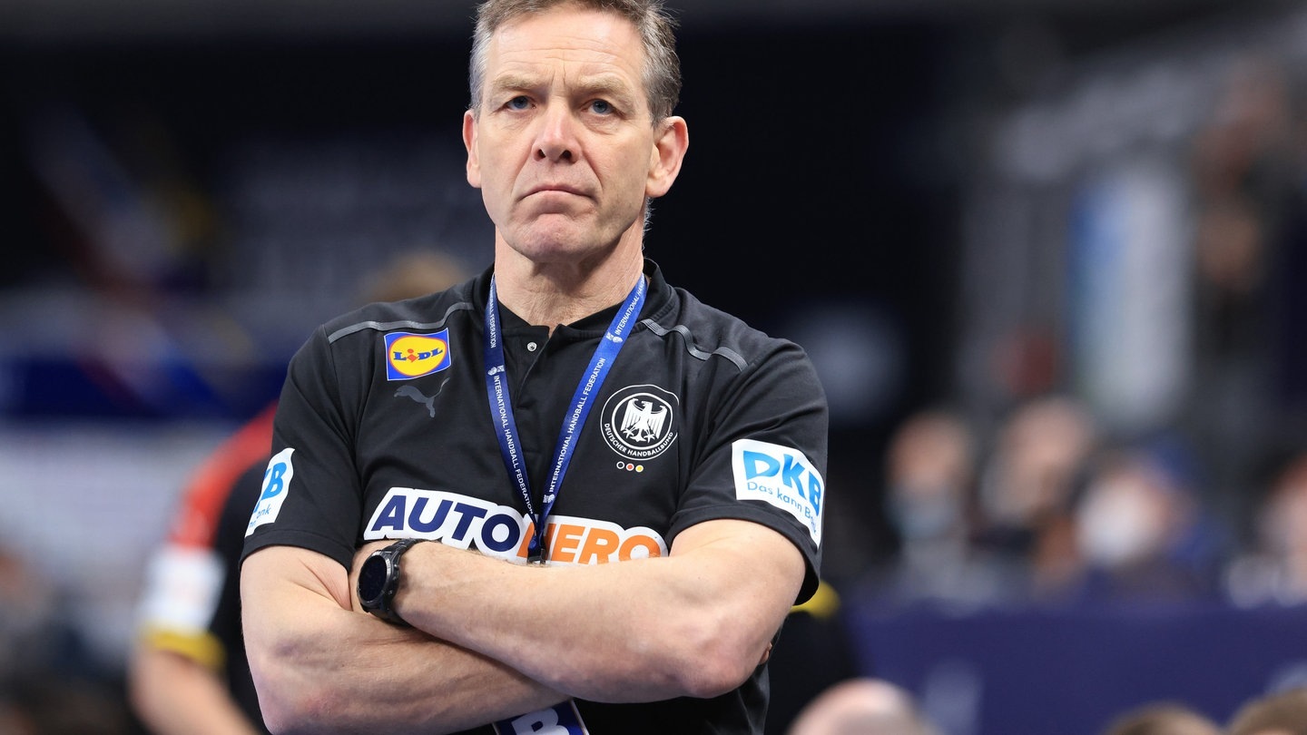 Foto: dpa Bildfunk, picture alliance/dpa | Jan Woitas Deutschlands Trainer Alfred Gislason reagiert nach dem Spiel (Foto: dpa Bildfunk, picture alliance/dpa | Jan Woitas)