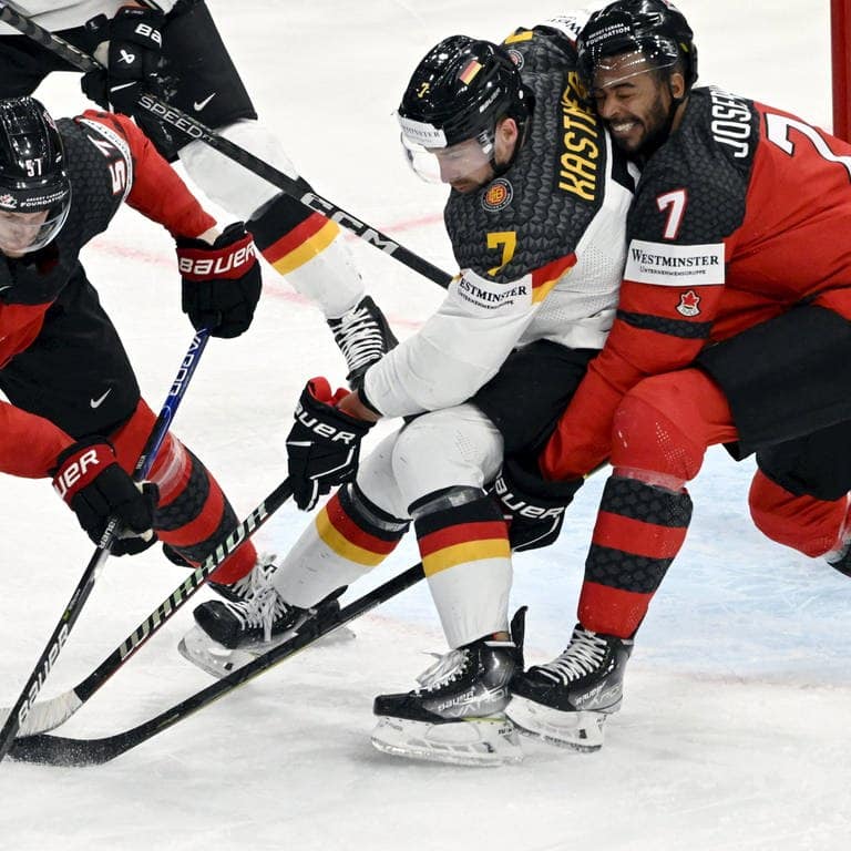Deutschland gegen Kanada im Eishockey-WM-Finale. Am Ende musste sich die deutsche Nationalelf gegen den Rekordmeister Kanada geschlagen geben.  (Foto: dpa Bildfunk, picture alliance/dpa/Lehtikuva | Jussi Nukari)