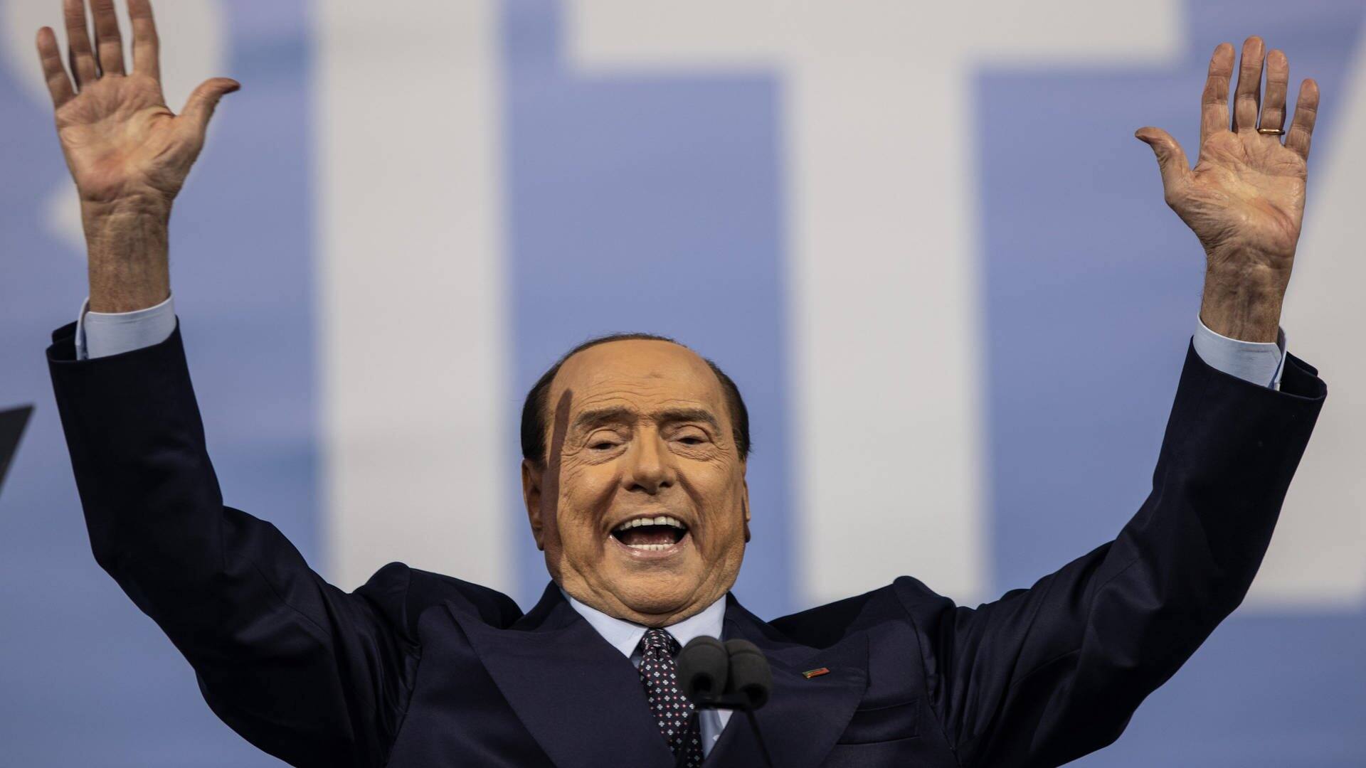 Großaufnahme Silvio Berlusconi (Foto: dpa Bildfunk, picture alliance/dpa | Oliver Weiken)