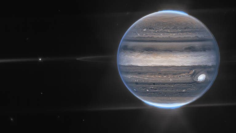 Polarlichter, Ringe und Roter Fleck am Jupiter – aufgenommen vom James-Webb-Teleskop (Foto: NASA, ESA, CSA, Jupiter ERS Team; image processing by Judy Schmidt)