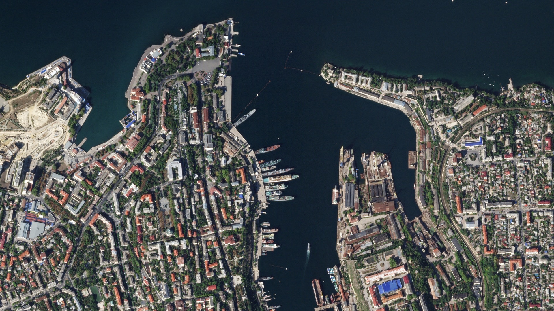 Ein Satellitenbild des russischen Marinestützpunkts am 21. September 2023.  (Foto: Reuters)