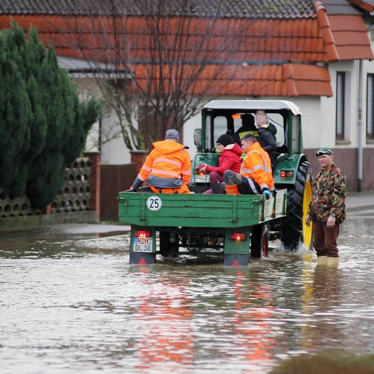 Hochwasser in Windehausen (Foto: dpa Bildfunk, picture alliance/dpa | Stefan Rampfel)