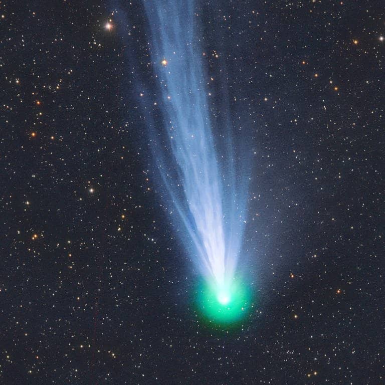 12PPons-Brooks ist ein seltener Komet, der nur etwa alle 71 Jahre zu sehen ist. Wo und wie ihr ihn heute in Deutschland sehen könnt, hier lesen! (Foto: dpa Bildfunk, picture alliance/dpa/AZM | Michael Jäger)