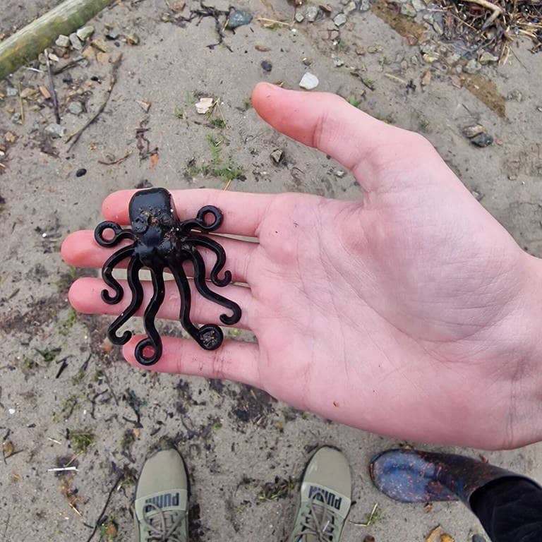 Ein Oktopus aus Lego, den ein 13-jähriger Junge gefunden hat. (Foto: dpa Bildfunk, picture alliance/dpa/PA Media | Vytautas Cemolonskas)