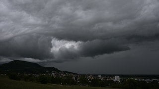 Schwere Unwetter rollen über Baden-Württemberg hinweg.