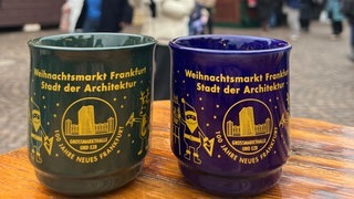 Ersatztassen für den Frankfurter Weihnachtsmarkt sind geliefert.
