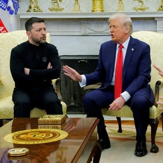 Der ukrainische Präsicent Wolodymyr Selenskyj, US-Präsident Donald Trump und US-Vizepräsident J.D. Vance im Oval Office des Weißen Hauses.