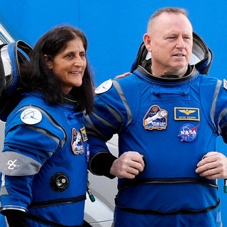 Die Astronauten William und Wilmore sitzen seit 9 Monaten auf der ISS fest. Jetzt soll eine SpaceX-Rekete sie zurück holen.
