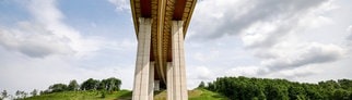 Brücke an der A45, die quer verschoben werden musste