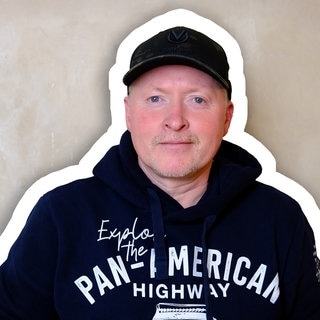 Joey Kelly beim Podcast „1 plus 1 – Freundschaft auf Zeit“