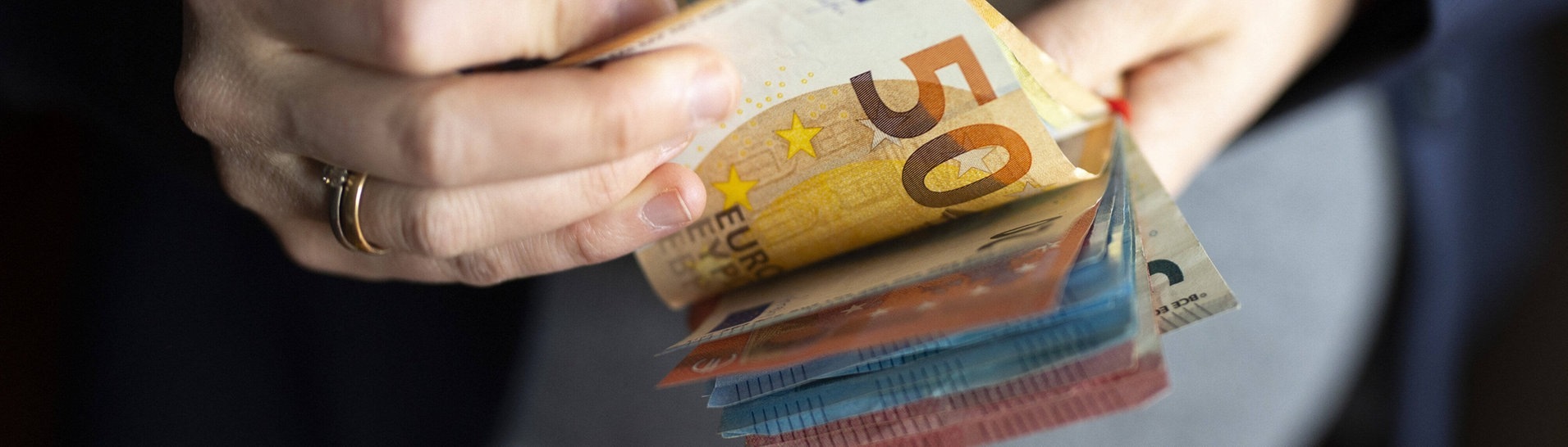 Welche Finanzierungsmöglichkeiten gibt es in der Ausbildung? (Foto: IMAGO, IMAGO / photothek)
