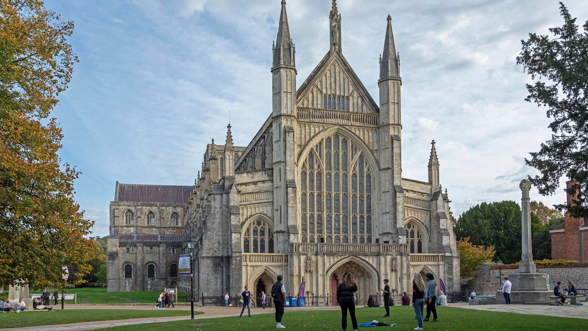 Foto: IMAGO imagebroker Winchester ist ein englischer Geheimtipp was Städtereisen angeht – das historische Schloss mit der Tafelrunde König Artus sind erst der Anfang. (Foto: IMAGO imagebroker)