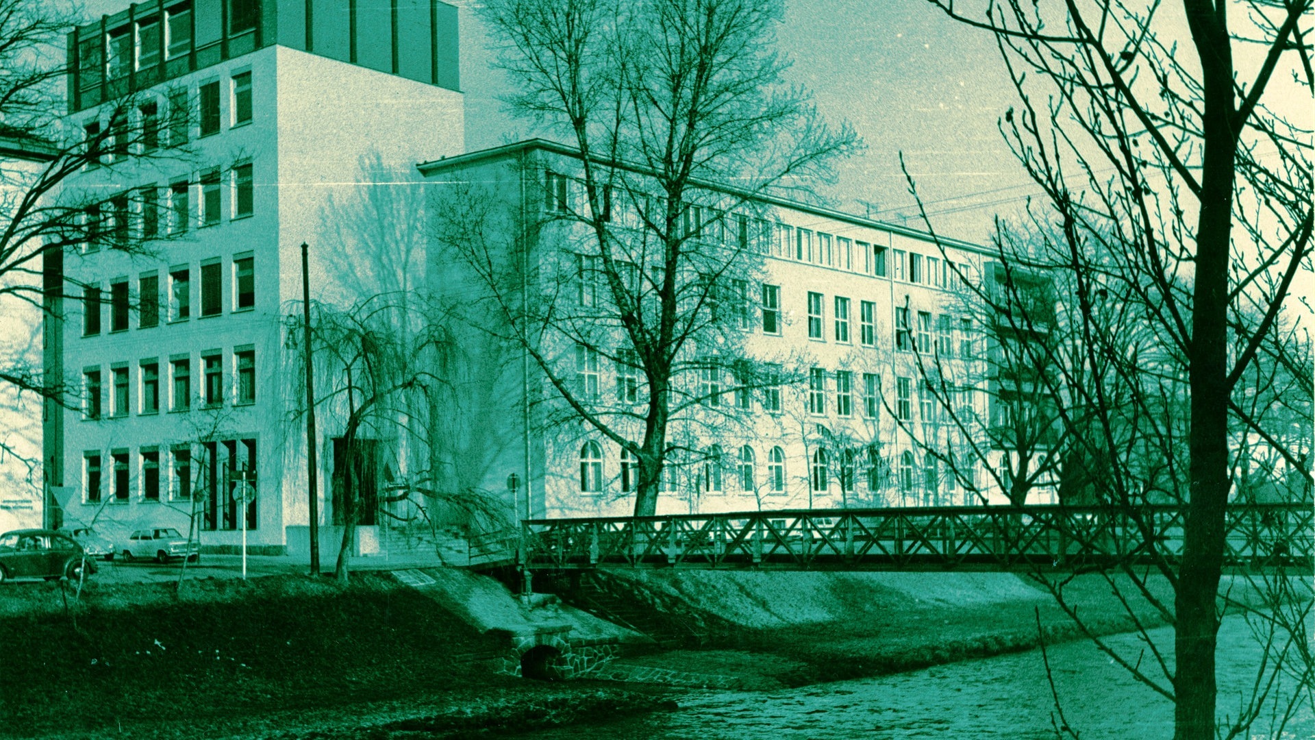 Foto: Stadtarchiv Pforzheim – Instutut für Stadtgeschichte|S1-05-010-V-006|Fotografin: Eva Bischoff Die Stadt Pforzheim – vor und nach dem Luftangriff 1945. (Foto: Stadtarchiv Pforzheim – Instutut für Stadtgeschichte|S1-05-010-V-006|Fotografin: Eva Bischoff)