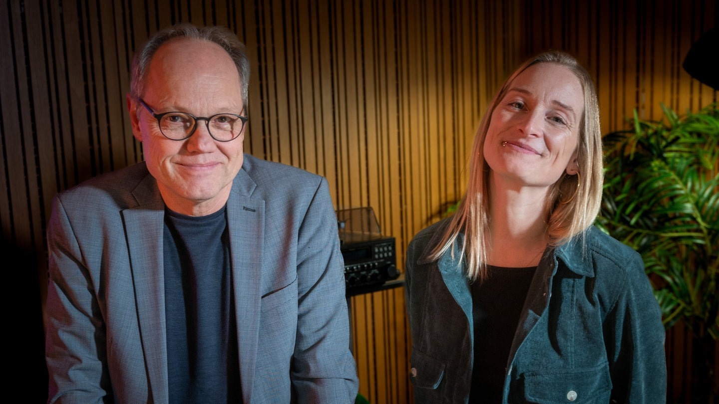 ARD-Chef Kai Gniffke und SWR3-Moderatorin Sabrina Kemmer. (Foto: SWR, Jochen Enderlin)