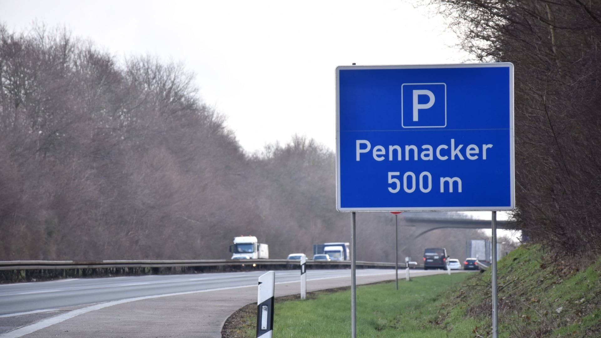 Autobahn-Parkplatz-Name Pennacker