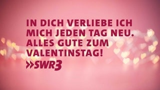 Lustige und schöne Whatsapp-Sprüche zum Valentinstag zum Verschicken (Foto: Adobe Stock, petrrgoskov) Lustige und schöne Whatsapp-Sprüche zum Valentinstag zum Verschicken