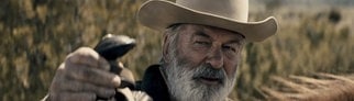 Alec Baldwin im Film Rust, der noch vor dem Start im Kino in den Schlagzeilen war, weil bei den Dreharbeiten die Kamerafrau bei einem Unfall ums Leben kam - Infos und Film-Kritik
