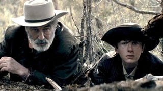 Alec Baldwin im Film Rust, der noch vor dem Start im Kino in den Schlagzeilen war, weil bei den Dreharbeiten die Kamerafrau bei einem Unfall ums Leben kam.