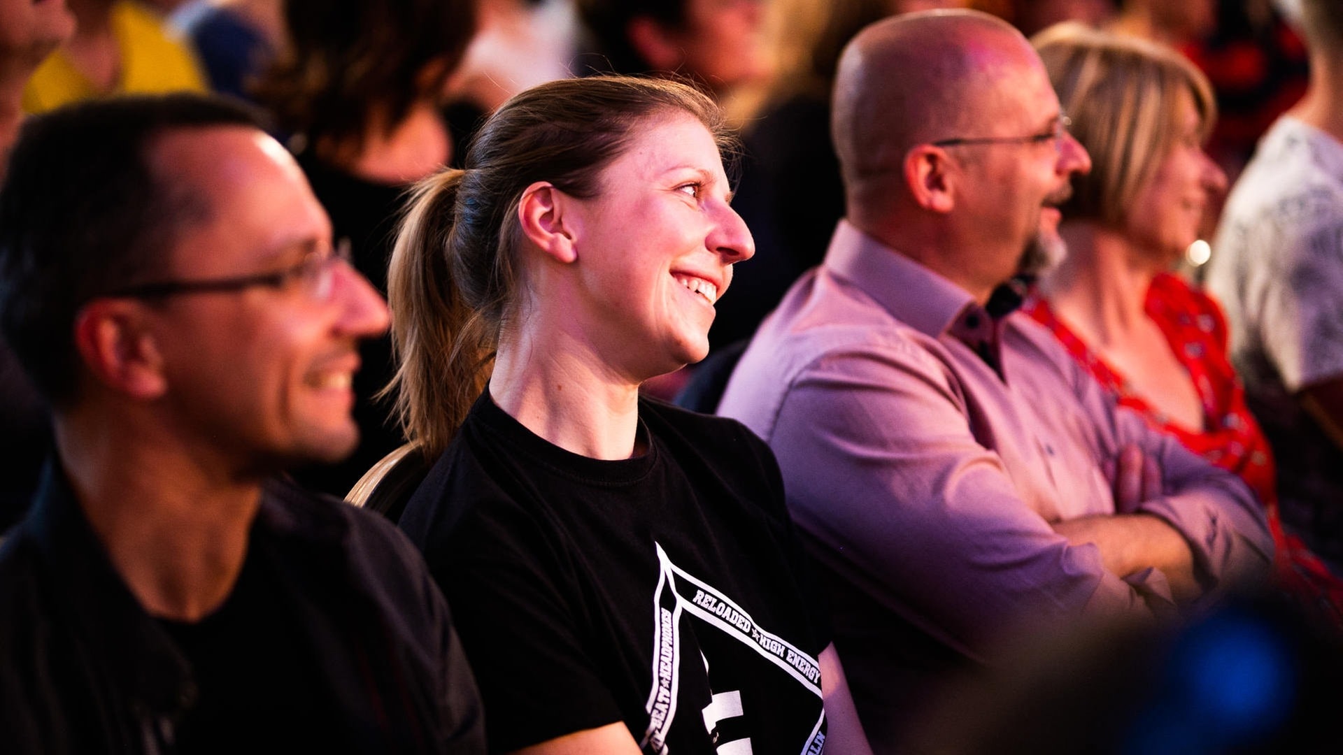 Foto: SWR3 Katie Freudenschuss beim SWR3 Comedy Festival 2019 (Foto: SWR3)