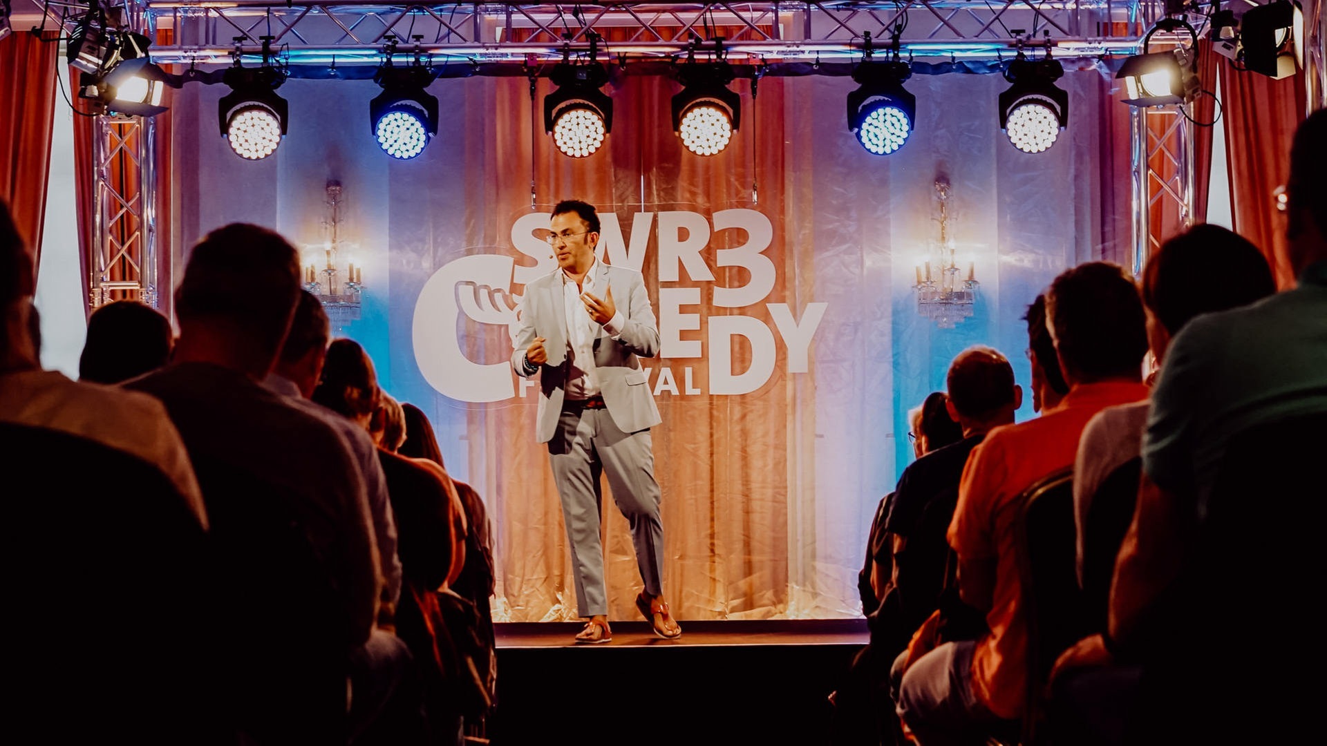 Foto: SWR3 Fatih Çevikkollu beim SWR3 Comedy Festival 2019 (Foto: SWR3)