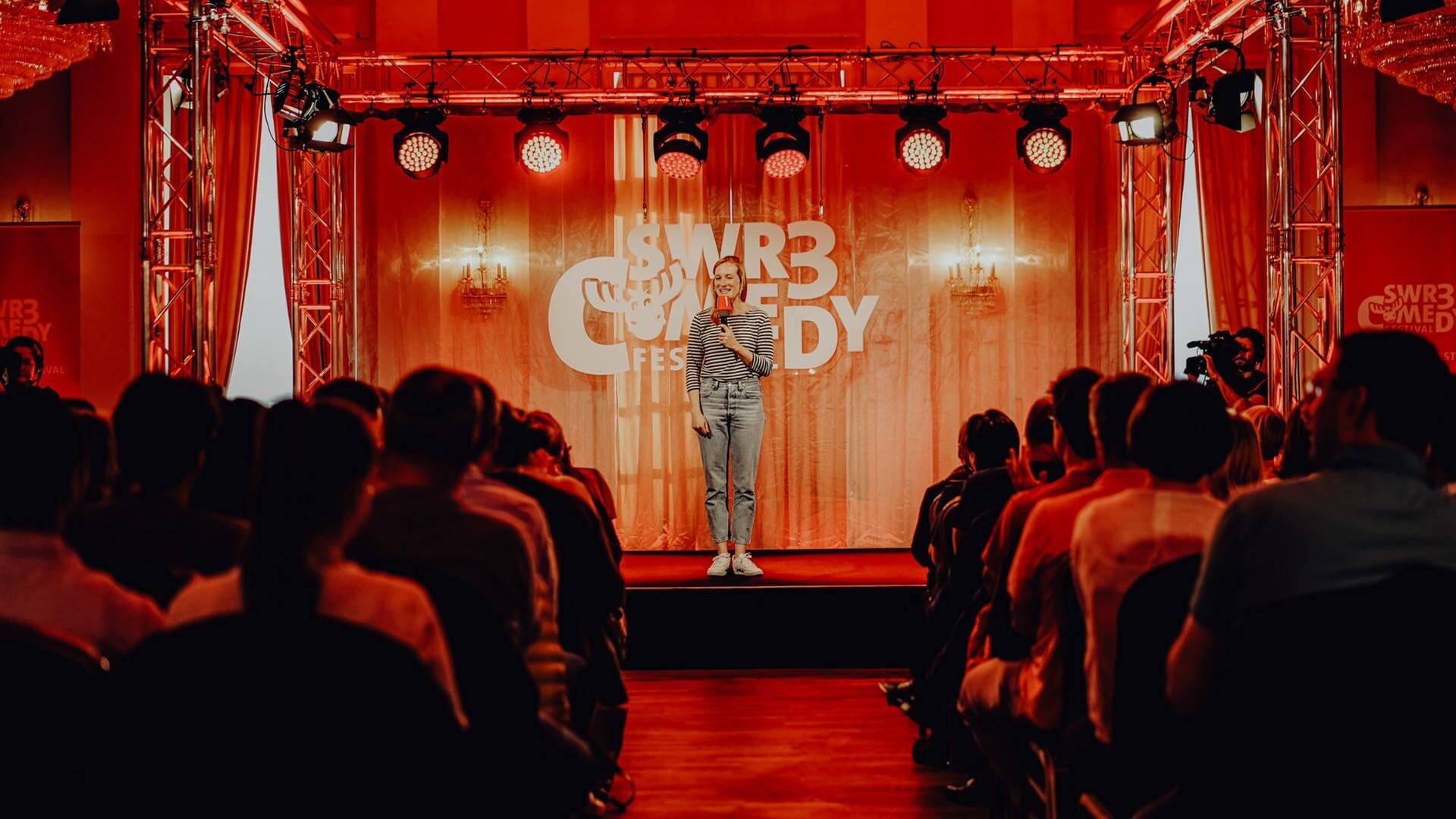 Fatih Çevikkollu beim SWR3 Comedy Festival 2019 (Foto: SWR3)