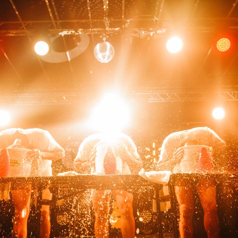 Eure Mütter beim SWR3 Comedy Festival 2022 (Foto: SWR3, Niko Neithardt)