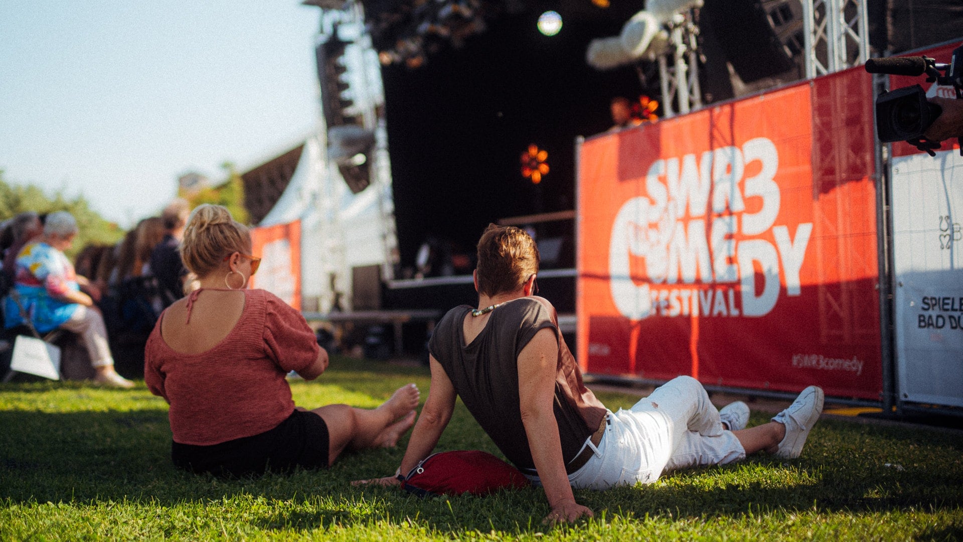 Foto: SWR, SWR3 | Narmo Visuals / Adrian Walter Florian Schroeder beim SWR3 Comedy Festival 2022 (Foto: SWR, SWR3 | Narmo Visuals / Adrian Walter)