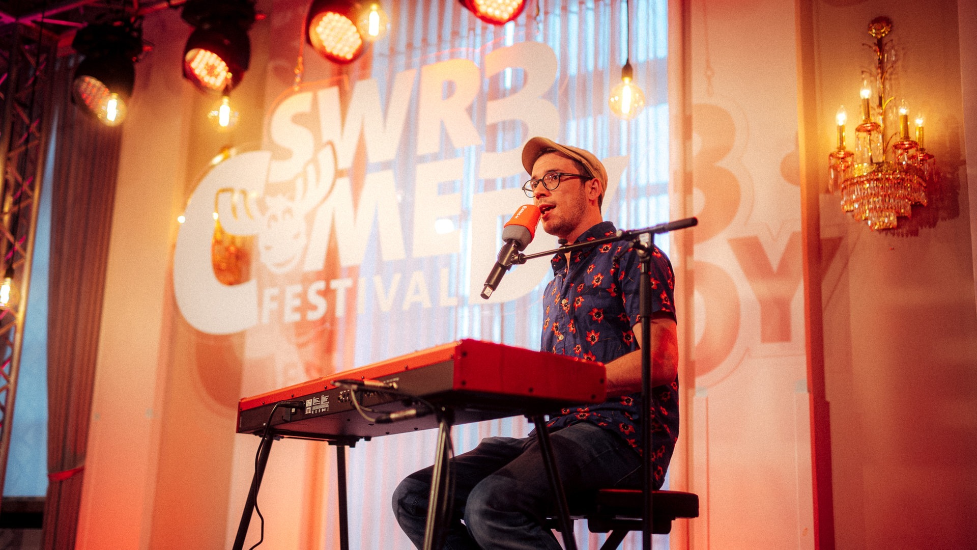 Foto: SWR, SWR3 | Narmo Visuals / Adrian Walter Die New-Comedy-Acts auf dem SWR3 Comedy Festival 2022 (Foto: SWR, SWR3 | Narmo Visuals / Adrian Walter)