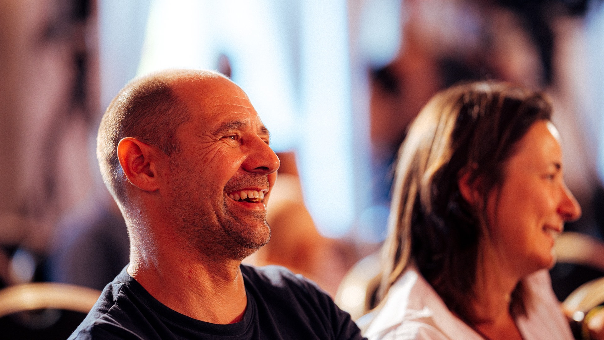 Foto: SWR, SWR3 | Narmo Visuals / Adrian Walter Die New-Comedy-Acts auf dem SWR3 Comedy Festival 2022 (Foto: SWR, SWR3 | Narmo Visuals / Adrian Walter)