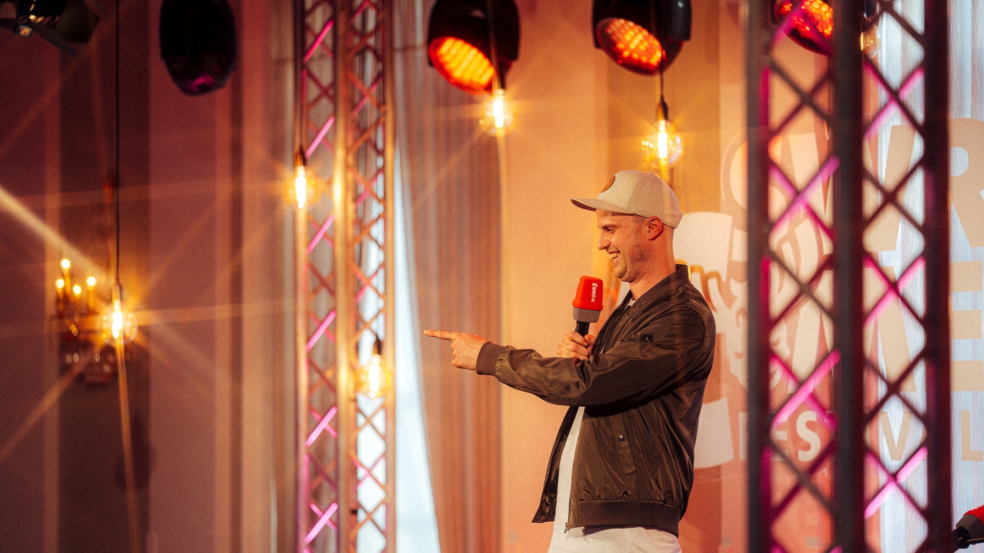 Die New-Comedy-Acts auf dem SWR3 Comedy Festival 2022 (Foto: SWR, SWR3 | Narmo Visuals / Adrian Walter)