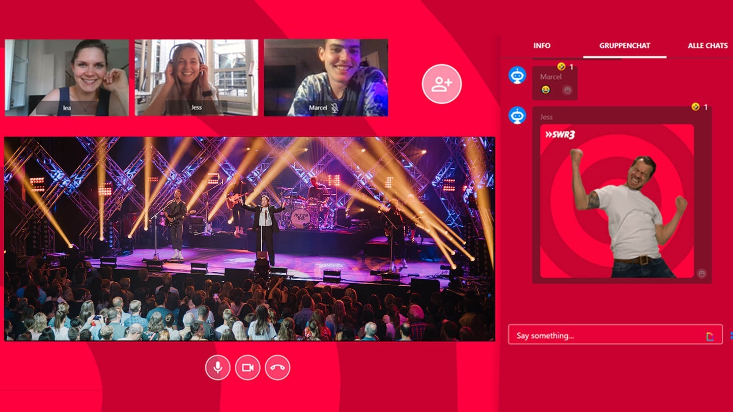 Foto: SWR3 Drei Personen nehmen an einer Watchparty beim SWR3 New Pop teil (Foto: SWR3)