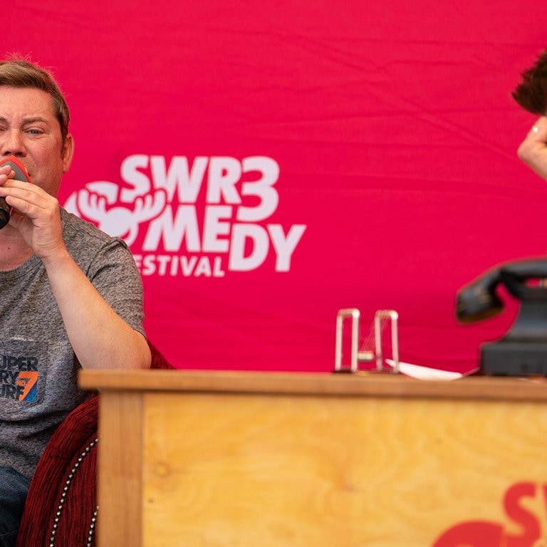 Sascha Korf im Live-Talk mit Kemal Goga – SWR3 Comedy Festival 2019 (Foto: SWR3)