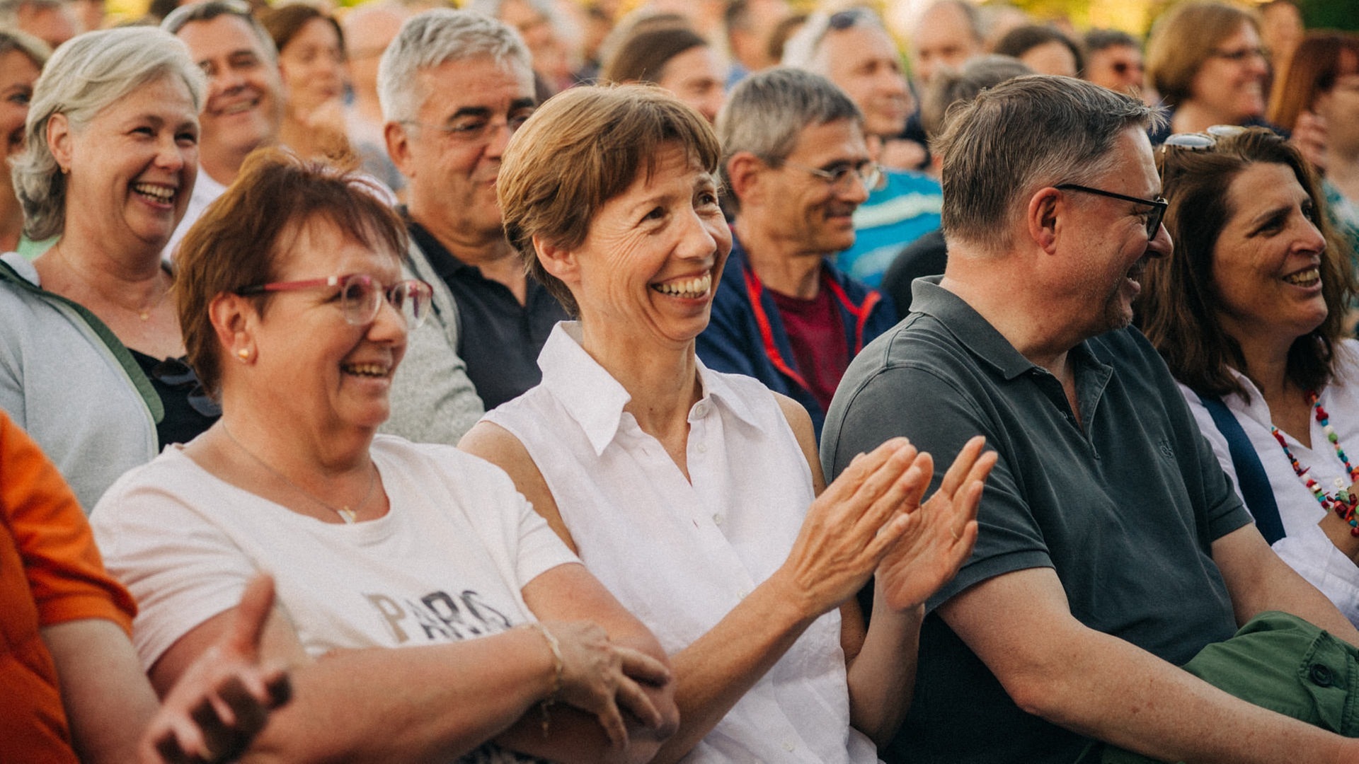 Foto: SWR, Niko Neithardt „basta“ beim SWR3 Comedy Festival 2022 (Foto: SWR, Niko Neithardt)
