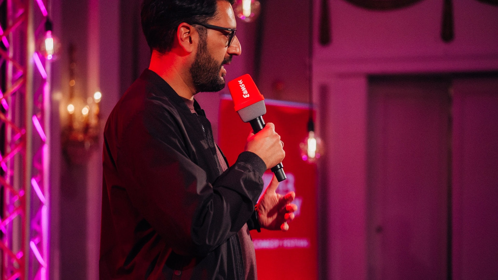 Foto: SWR3, Niko Neithardt New Comedy beim SWR3 Comedy Festival 2022 (Foto: SWR3, Niko Neithardt)