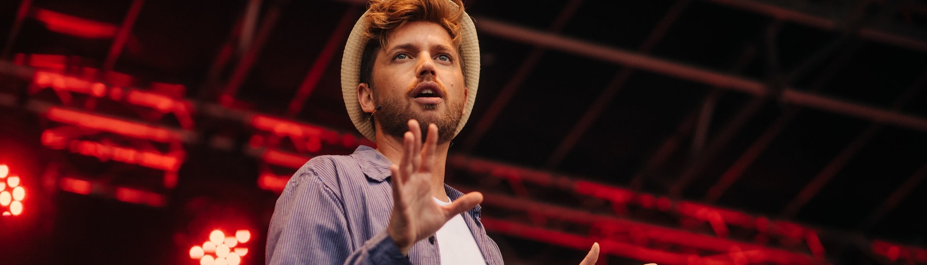 Comedian Tim Poschmann beim SWR3 Comedy Festival 2023 (Foto: SWR3, Niko Neithardt)